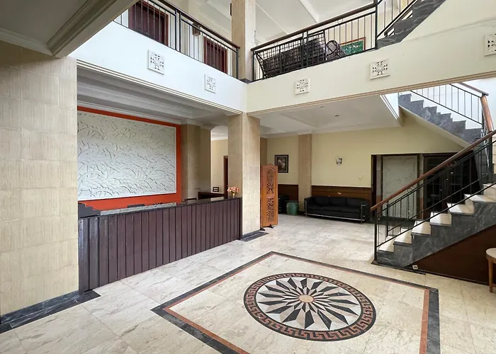 Puri Samaritan Hotel *